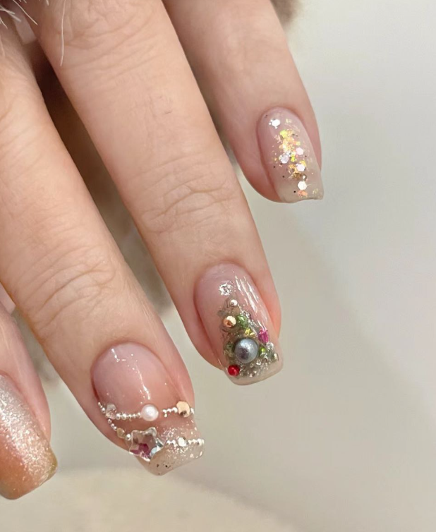 gold christmas december nail designs and ideas