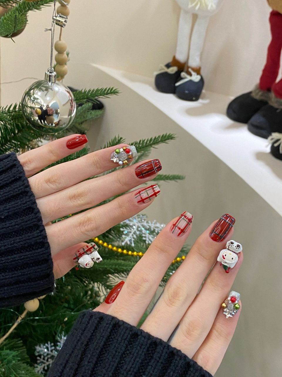 red christmas december nail designs and ideas