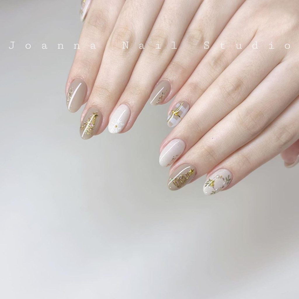 gold christmas december nail designs and ideas