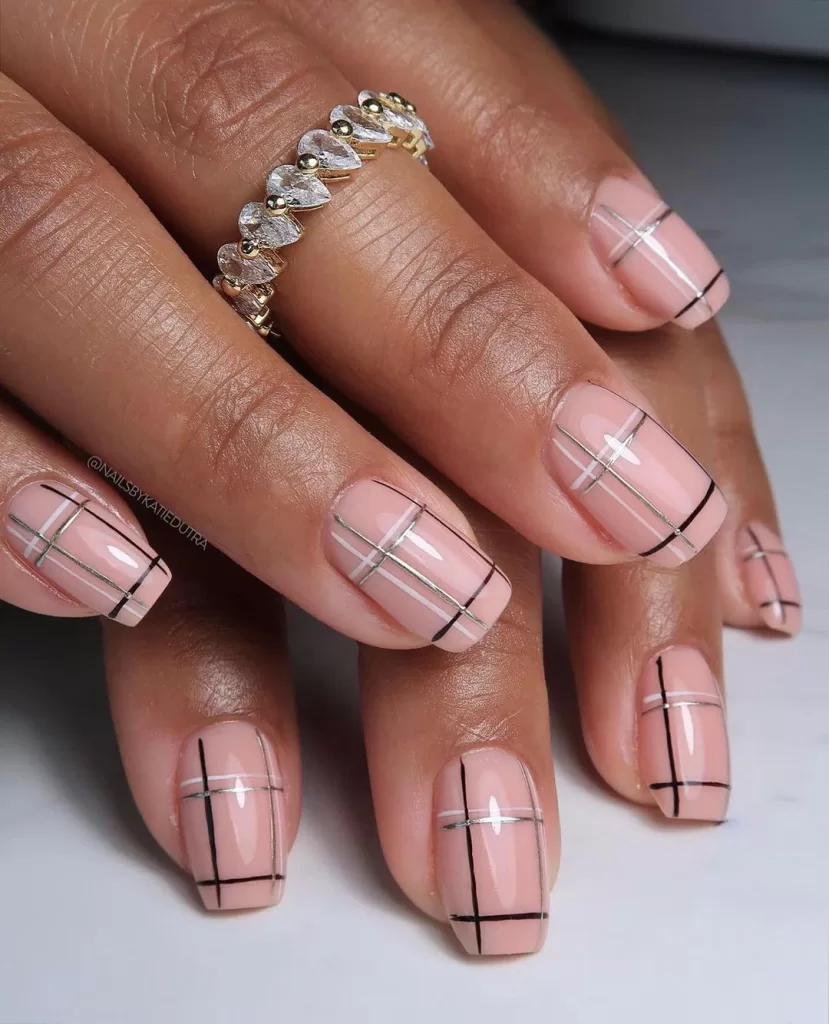 trendy New Year's nail ideas