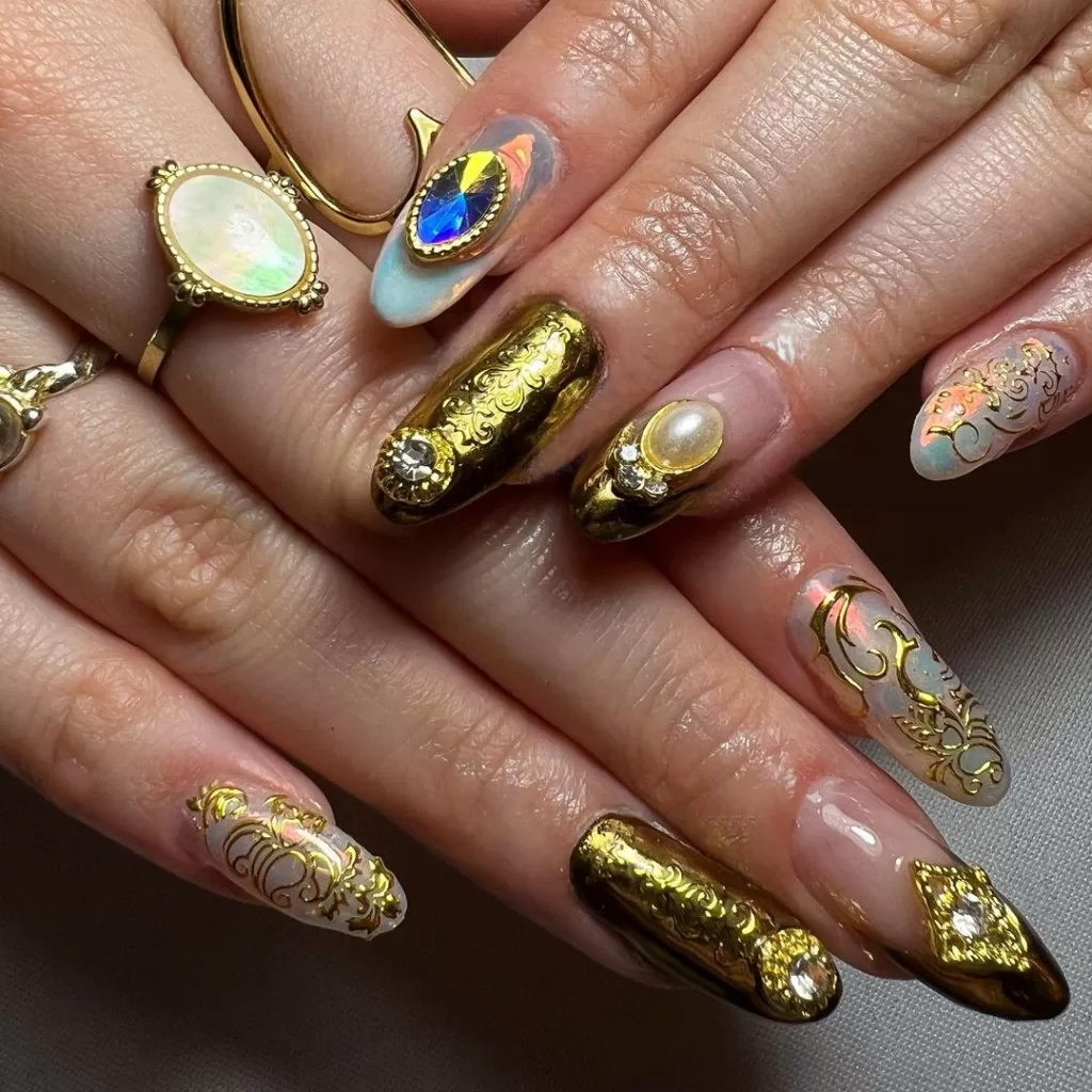 trendy New Year's nail ideas