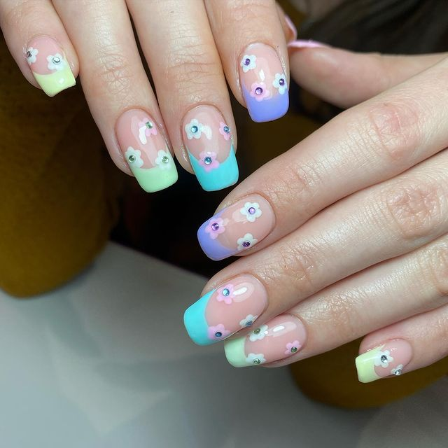 FRENCH WITH A TWIST  FLORAL SPRING NAIL DESIGNS