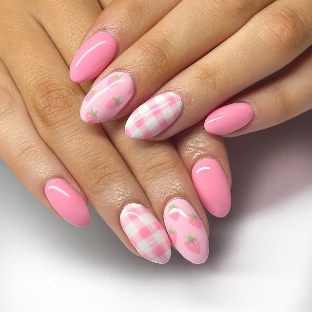 2.  Pink nail design by jenna_nailedit—Want to rock pink nails but don't have great inspo? Here is the list of nail artists who have the best pink nail designs ever.