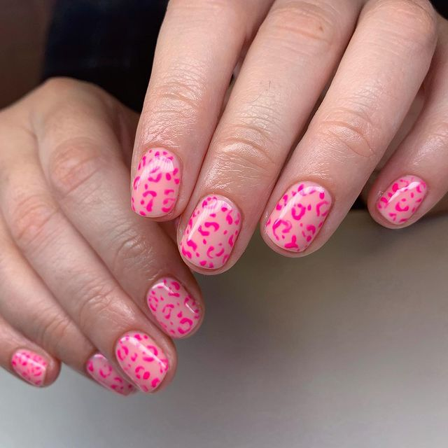 26. Pink nail design by natalie_thedollshouse—Want to rock pink nails but don't have great inspo? Here is the list of nail artists who have the best pink nail designs ever.