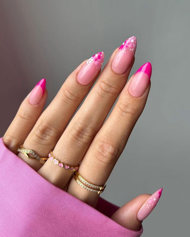 30. Pink nail design by thenaillologist —Want to rock pink nails but don't have great inspo? Here is the list of nail artists who have the best pink nail designs ever.