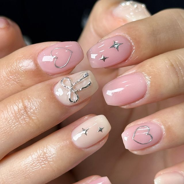 5. Pink nail design by oviewnail—Want to rock pink nails but don't have great inspo? Here is the list of nail artists who have the best pink nail designs ever.