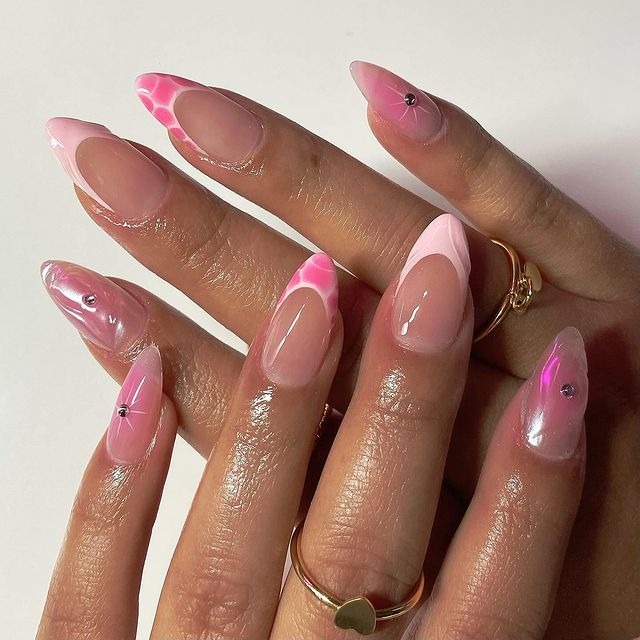 6. Pink nail design by nailzzbysteph—Want to rock pink nails but don't have great inspo? Here is the list of nail artists who have the best pink nail designs ever.
